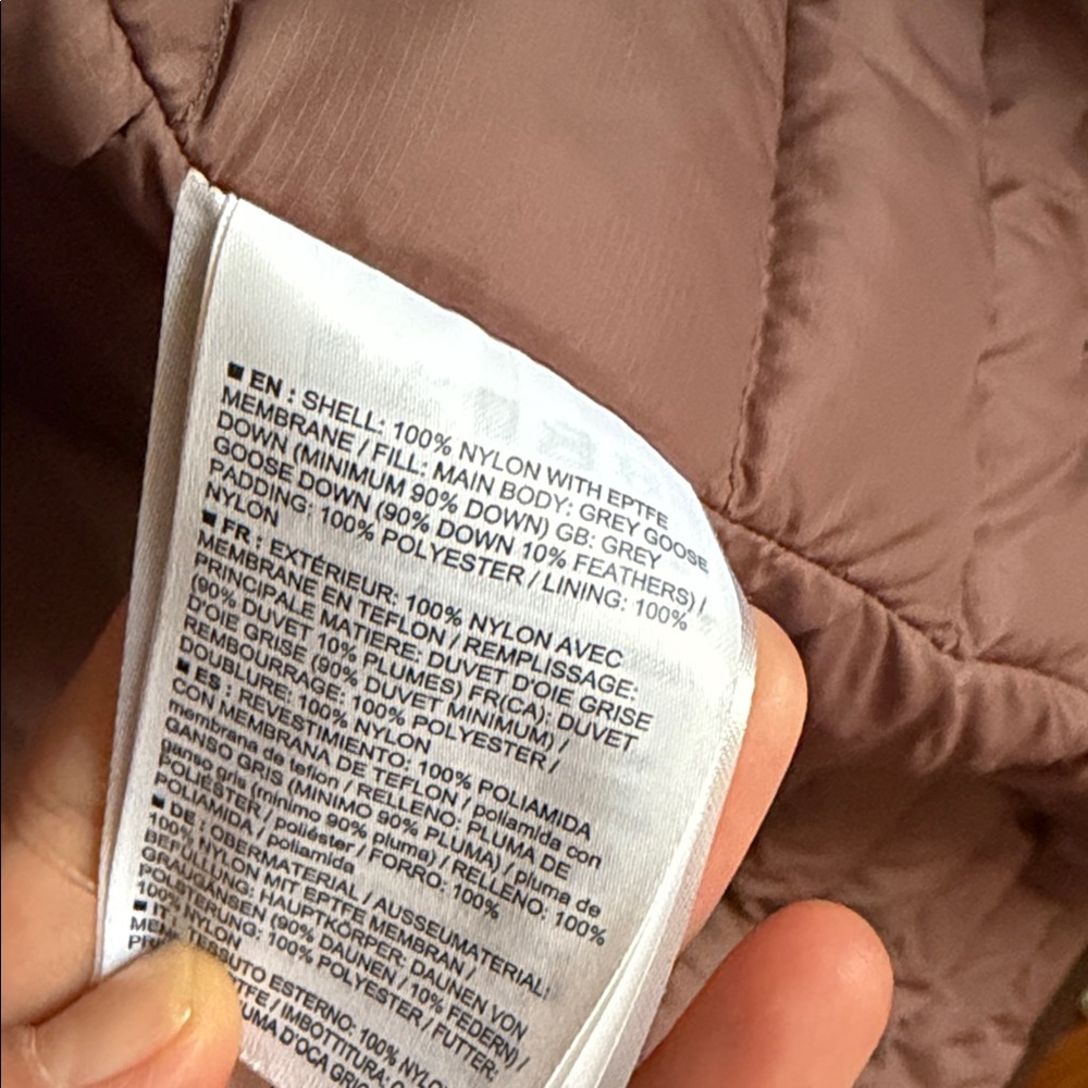 Arc’teryx Patera Long Parka with Gore-Tex - Picture 9 of 10